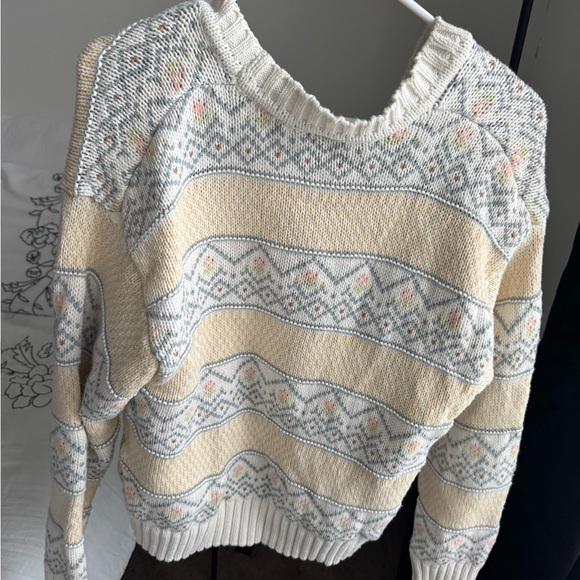 Spring Vintage Style Sweater - Picture 8 of 8